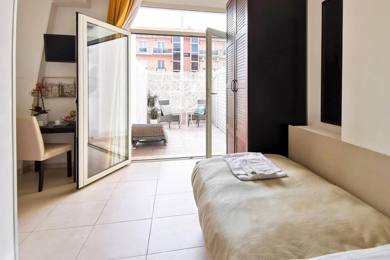 Hotel Poetto Cagliari Bagian luar foto